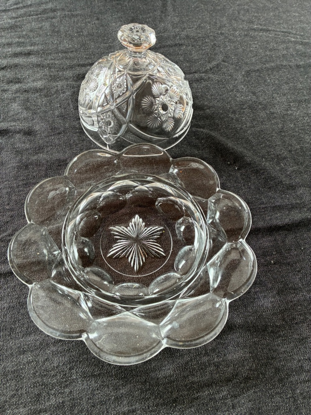 Clear Floral Pressed Glass Butter Dish with Dome Lid. Ventige - Picture 2 of 2